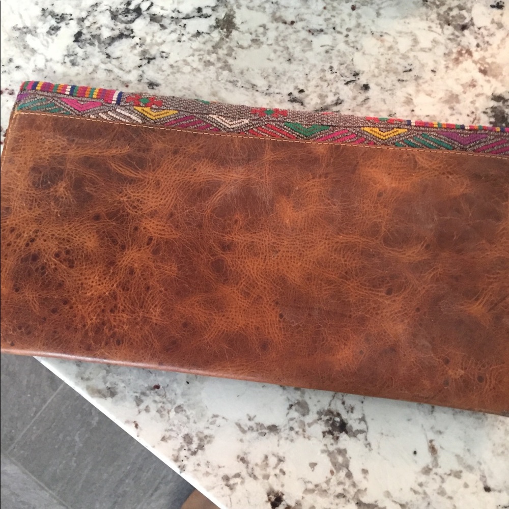 Beautiful handmade embroidered & leather clutch - Picture 2 of 5